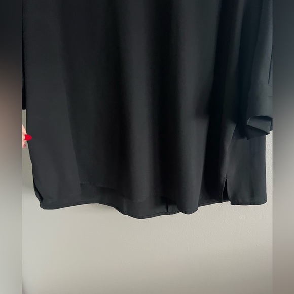 Women’s black flowy top - Picture 4 of 7